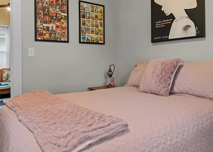 Quiet 2Br Near Mercy Dog Friendly, Week & Mo Rates